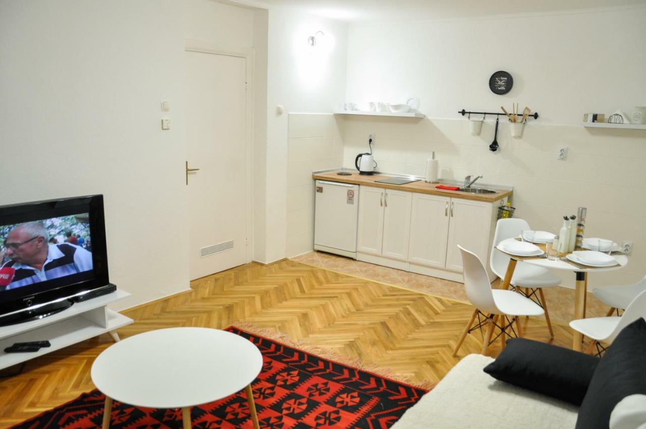 Zvekir - Old Town Apartment SJJ Exteriör bild